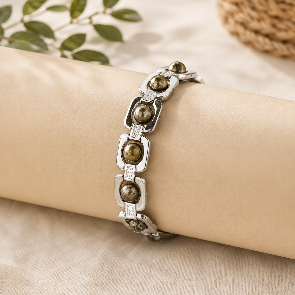 silverpladed_pyrite_bracelet2
